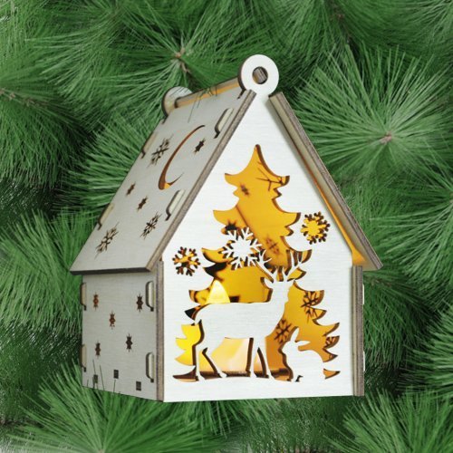 Сборная модель-конструктор  "Домик рождественский с подсветкой Рождение Иисуса - домашние животные" из 8 деталей, размер в собранном виде 8х8х11,5 см, Материал: фанера. В комплекте светодиодная свеча с батарейкой. Цвет коробки синий