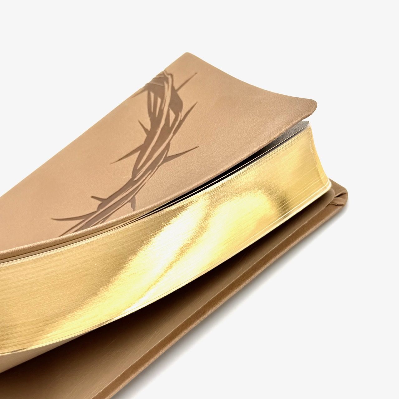 Дисконт №1. Небольшая цапарпина на обложке в правом верхнем углу. Библия 048 код 25048-39 дизайн "термо штамп терновый венец", переплет из искусственной кожи, цвет серо-бежевый, формат 125*195 мм,