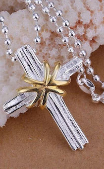 Кулон серебряный "крест обвитый золотой лентой"  размер 25*34 мм, на цепочке с небольшими звеньями (длина 46 см), в специальном подарочном мешочке