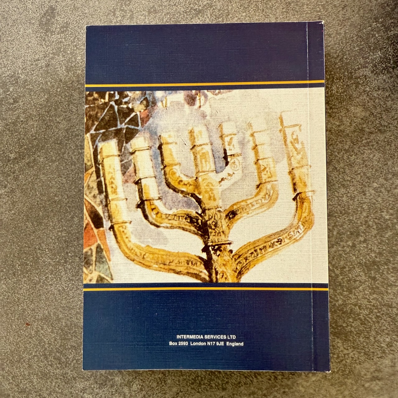 Библия 045 формат "со звездой Давида", формат 125*175 мм, шрифт 10-11 кегеь, мягкий переплет, отдельно собраны обетования Бога, данные евреям