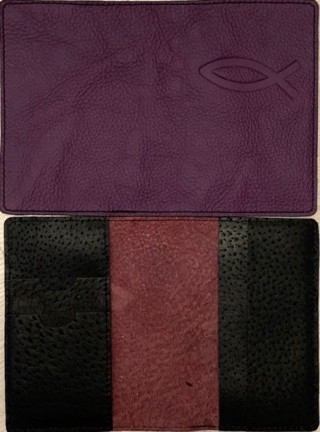 Обложка для паспорта "Бизнес", цвет  темно-фиолетовый (натуральная цветная кожа) , "Рыбка"