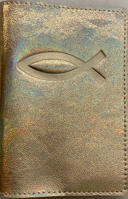 Обложка для паспорта (натуральная цветная кожа), "Рыбка" термопечать, цвет золото-радужный металлик