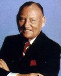 Лестер Самралл 