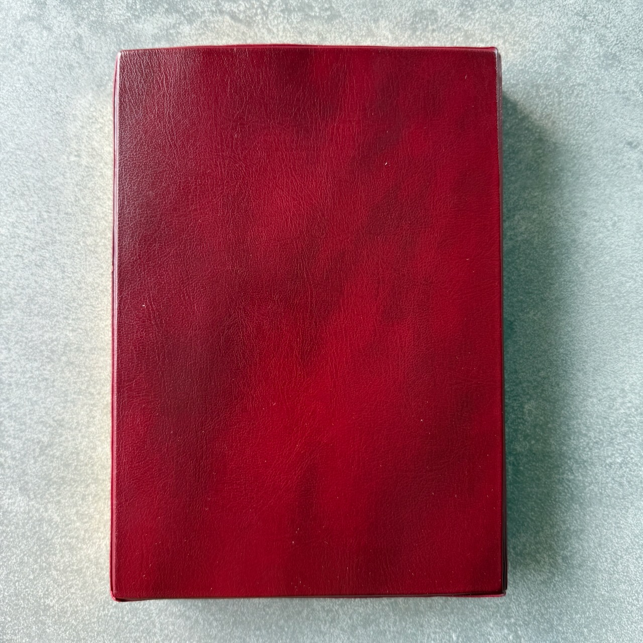 Библия 076ti код 25076-9,  "Семейная библия", мягкий переплет из эко кожи с индексами,  цвет бордо, размер 170x240 мм