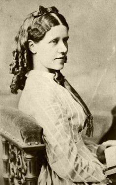 Хесба Стрэттон 