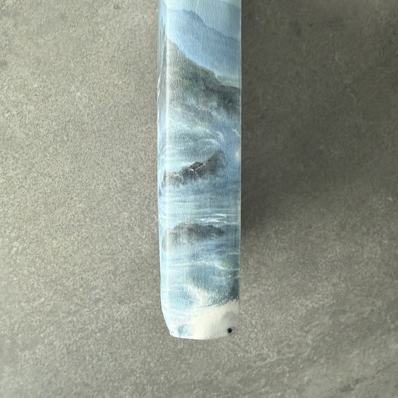 Дисконт белая полоска на торце снизу. Библия 055zti код 24055-12 цветная печать "Маяк" переплет из искусственной кожи на молнии с индексами, формат 143*220 мм, цветной обрез