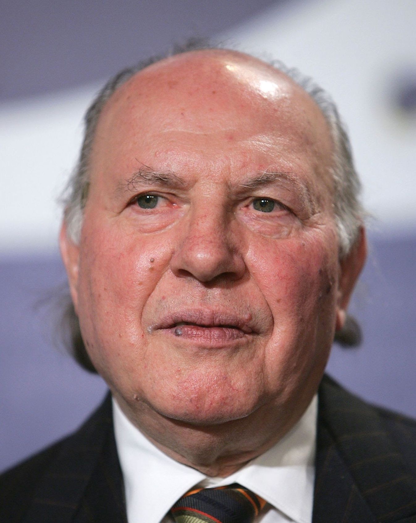 Имре Кертес